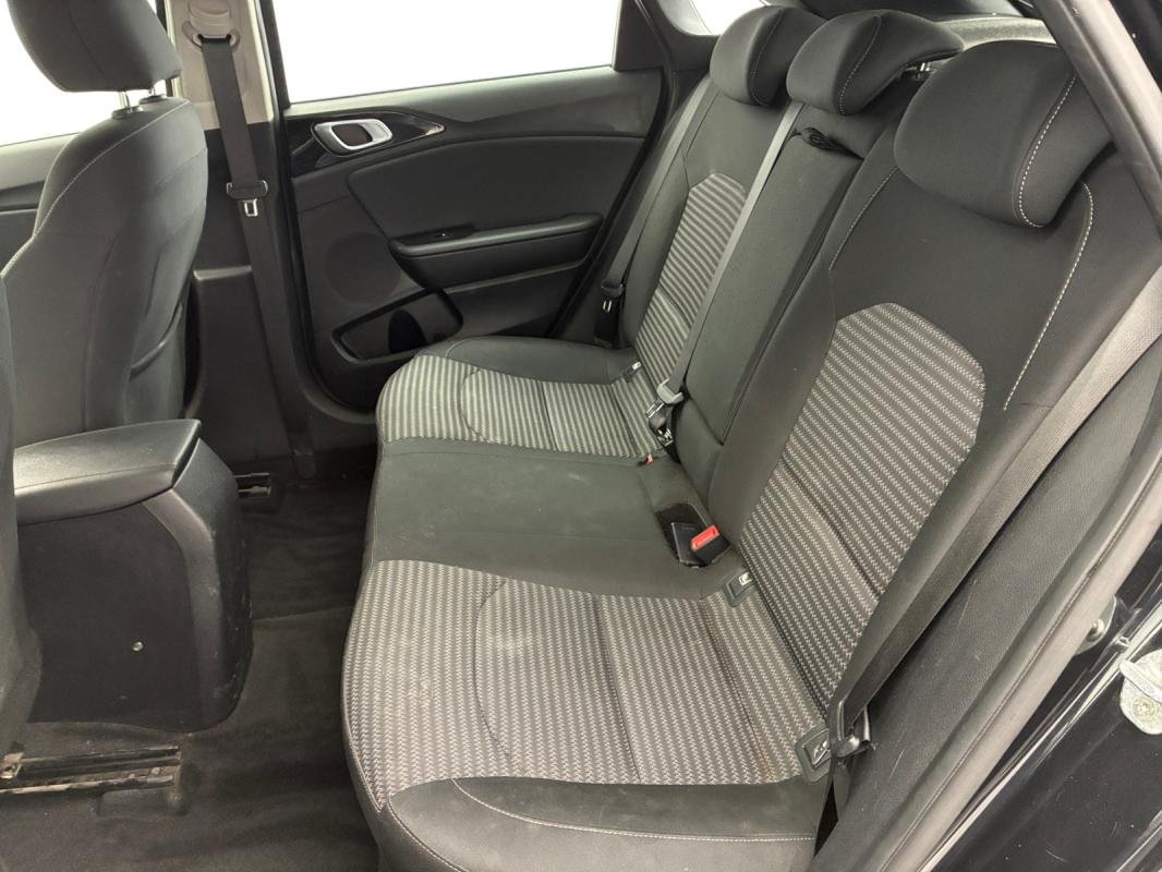 Kia CEED - Photo 14