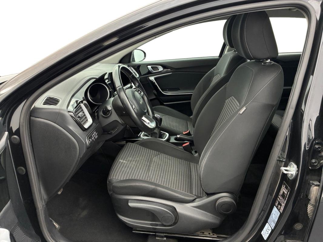 Kia CEED - Photo 9