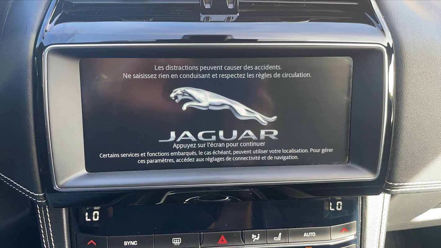 Jaguar F-Pace - Photo 22