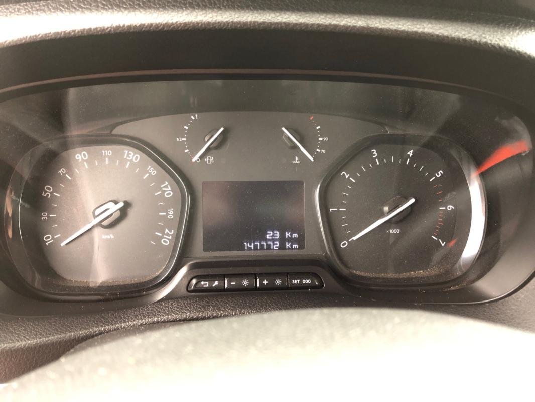 Peugeot Expert - Photo 12