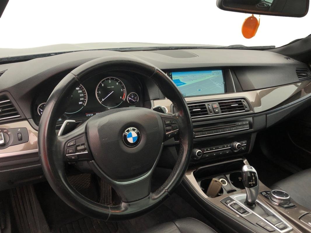 BMW Série 5 - Photo 10