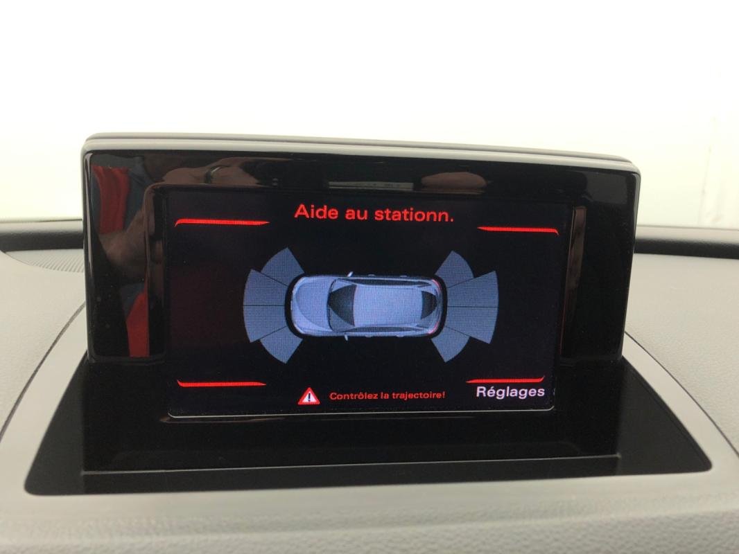 Audi Q3 - Photo 13