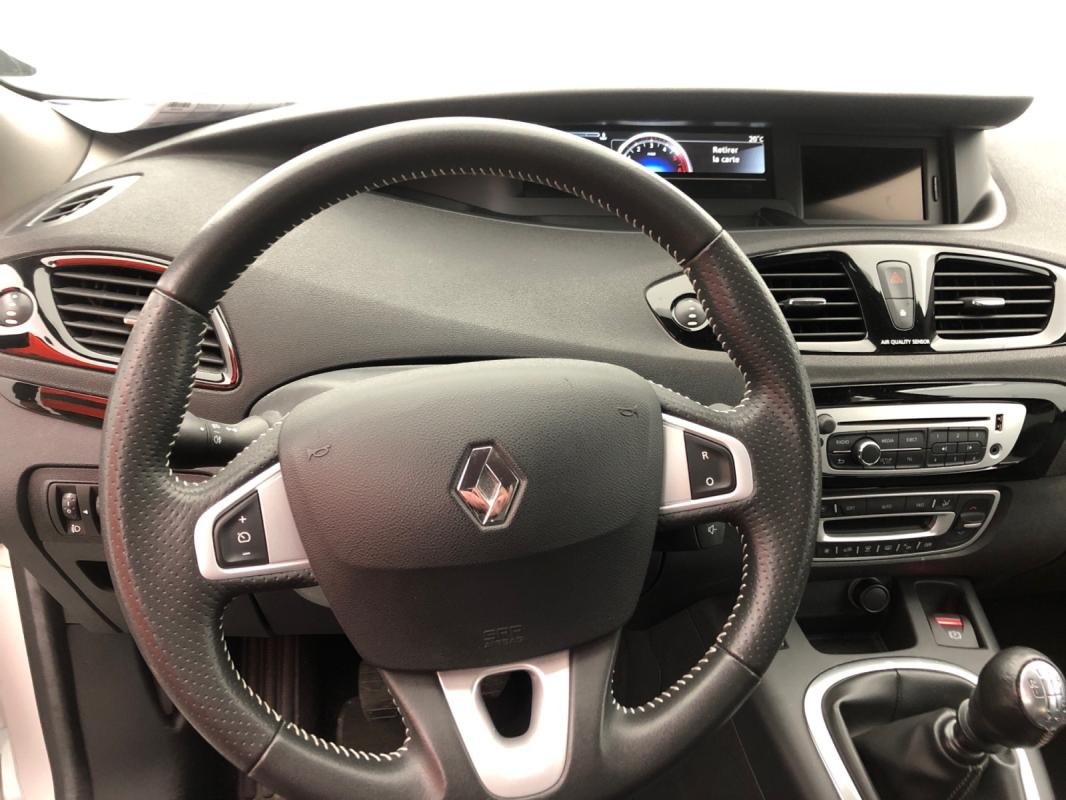 Renault Scénic - Photo 11