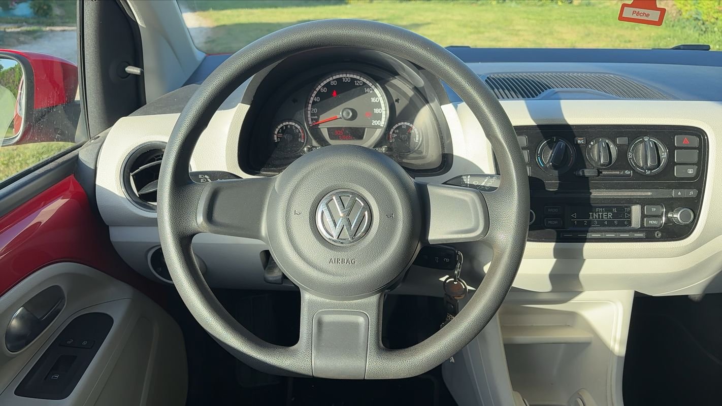 Volkswagen Up! - Photo 22