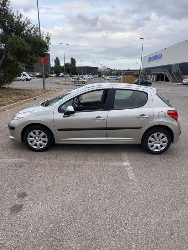 Peugeot 207 - Photo 11