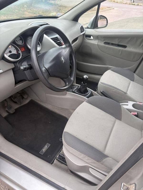Peugeot 207 - Photo 17