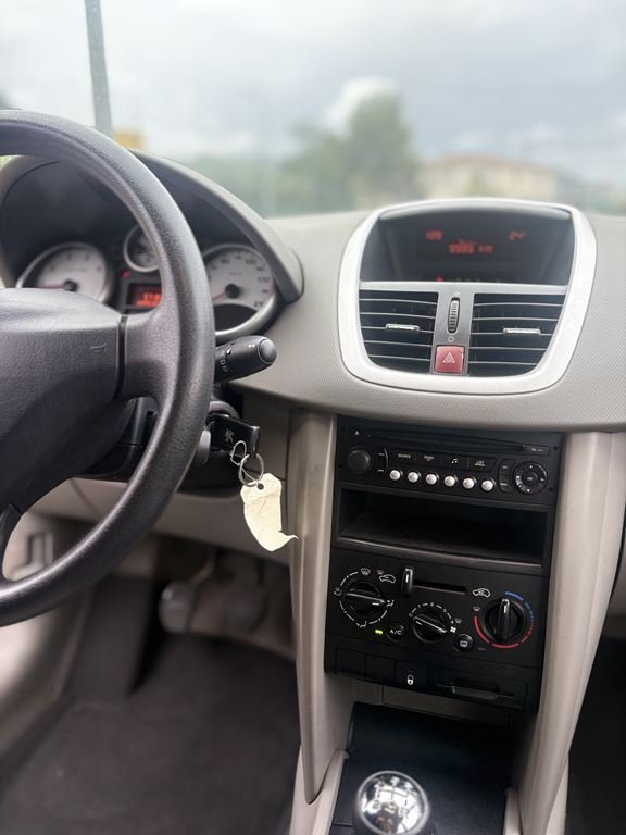 Peugeot 207 - Photo 20