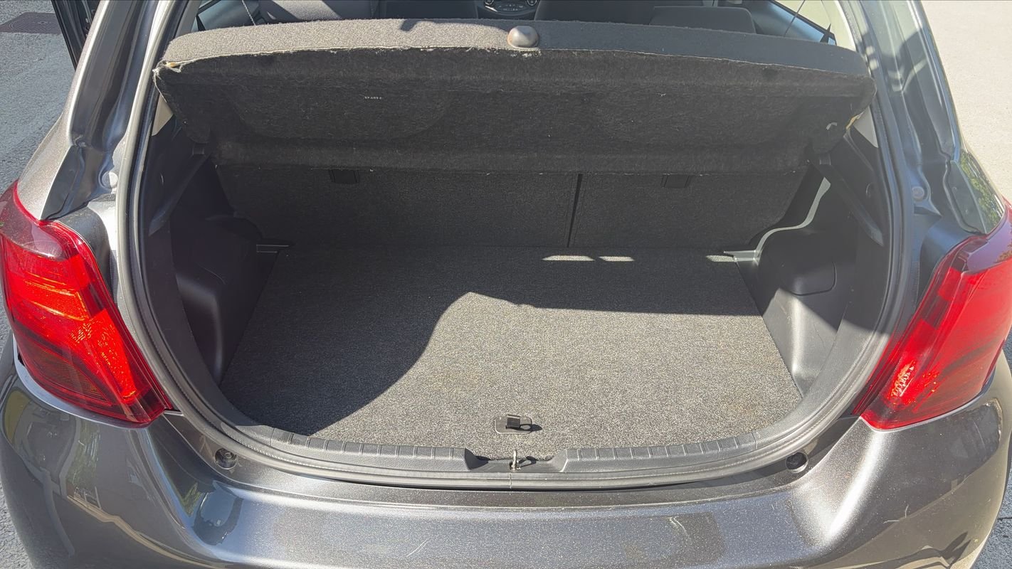 Toyota Yaris - Photo 14