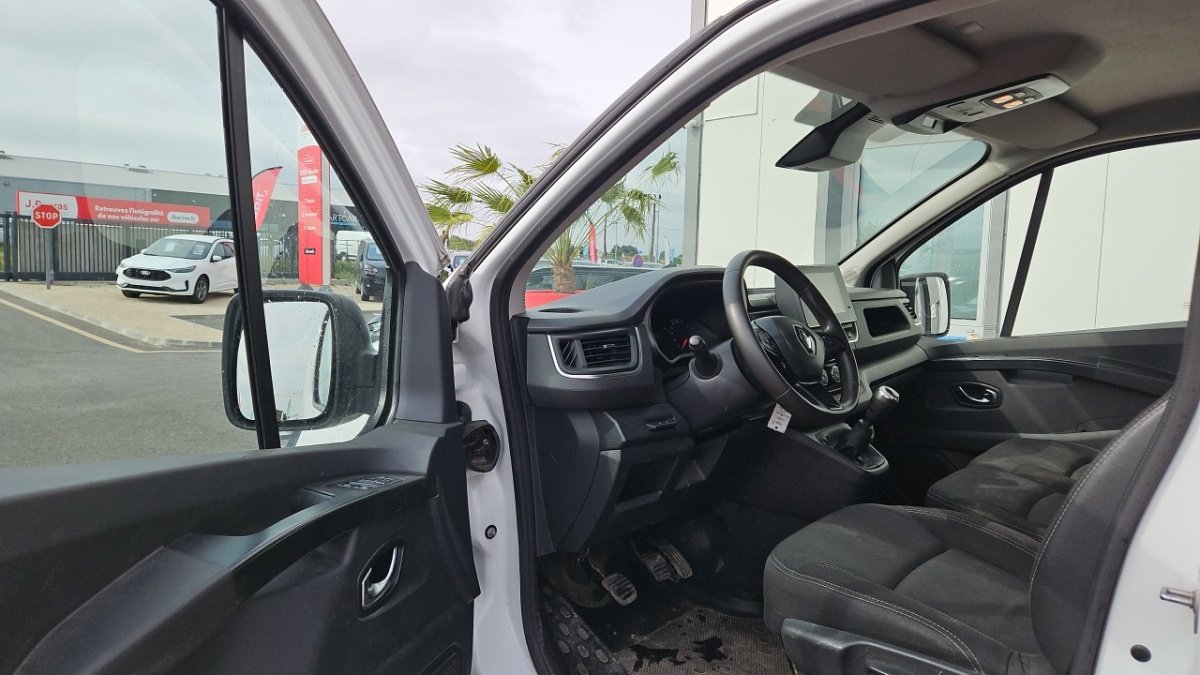 Renault Trafic - Photo 12