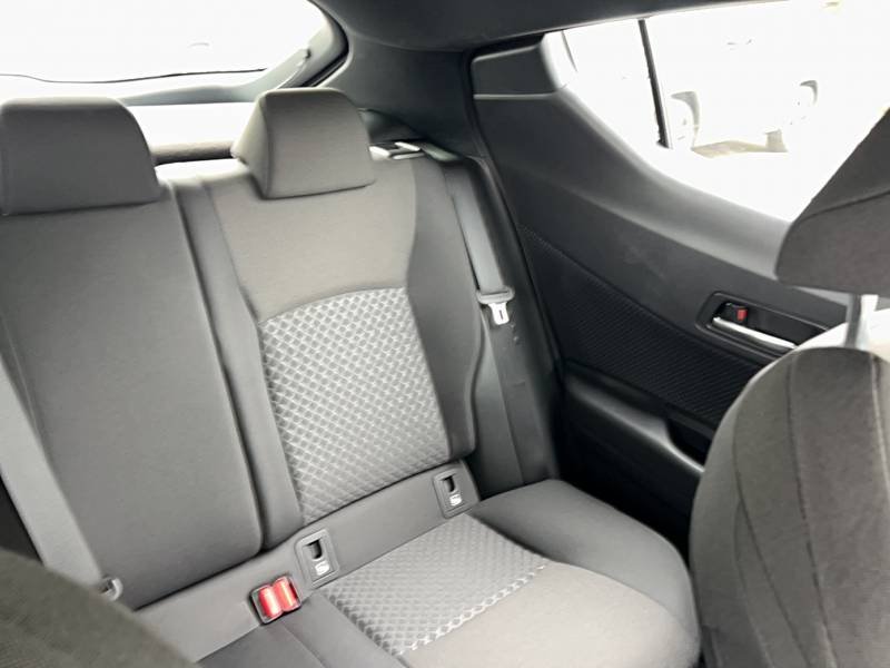 Toyota C-HR - Photo 13