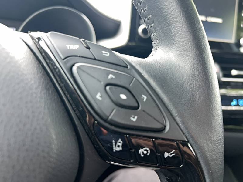 Toyota C-HR - Photo 30