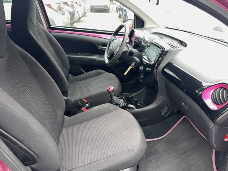 Toyota Aygo - Photo 12