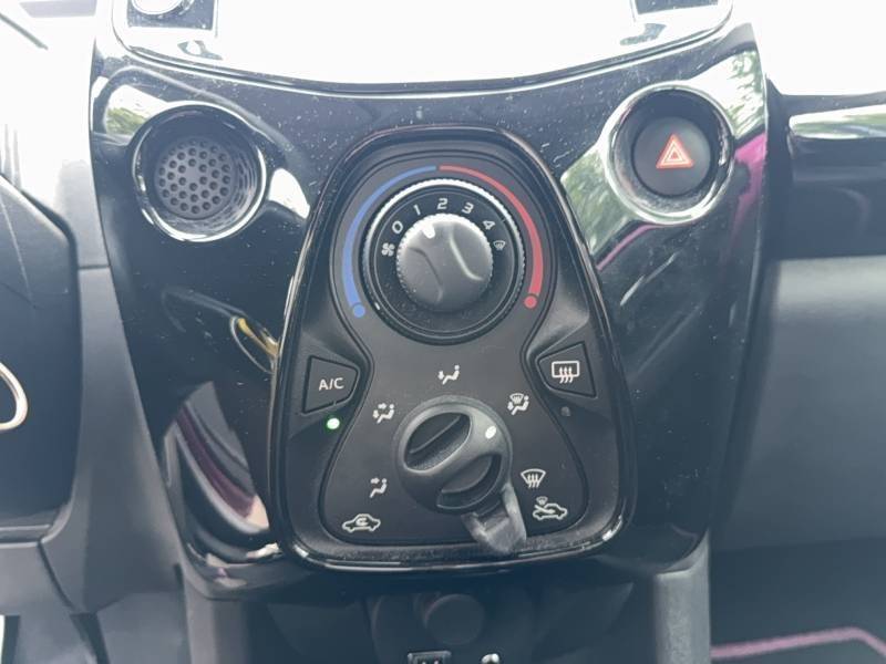 Toyota Aygo - Photo 26