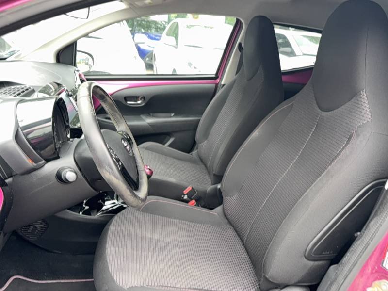 Toyota Aygo - Photo 10
