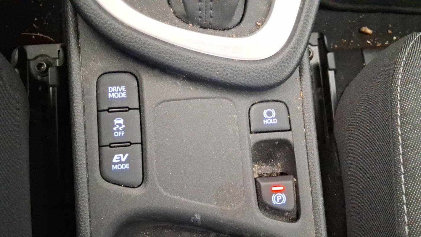 Toyota Yaris - Photo 17