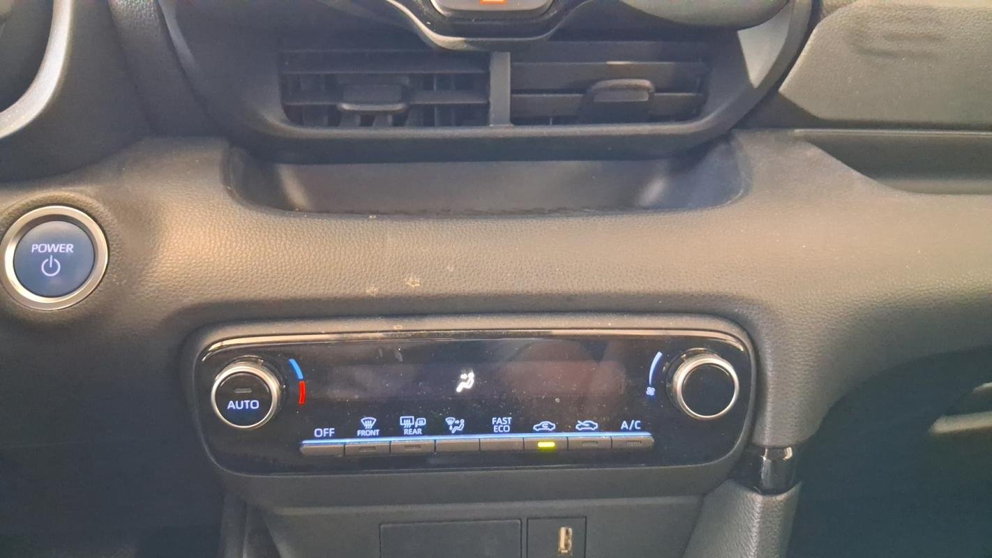 Toyota Yaris - Photo 19