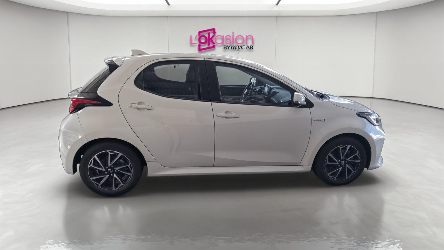 Toyota Yaris - Photo 6