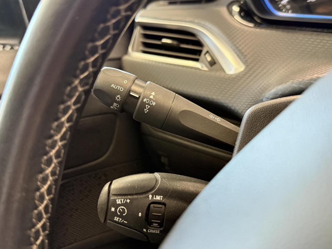 Peugeot 2008 - Photo 12