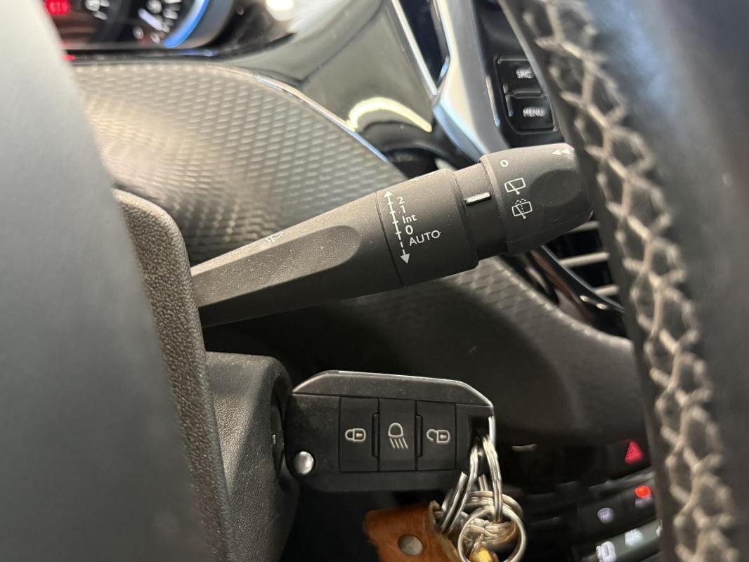 Peugeot 2008 - Photo 13