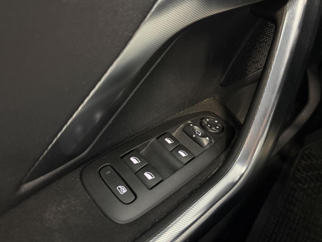 Peugeot 2008 - Photo 14