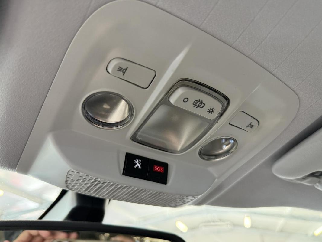 Peugeot 2008 - Photo 24