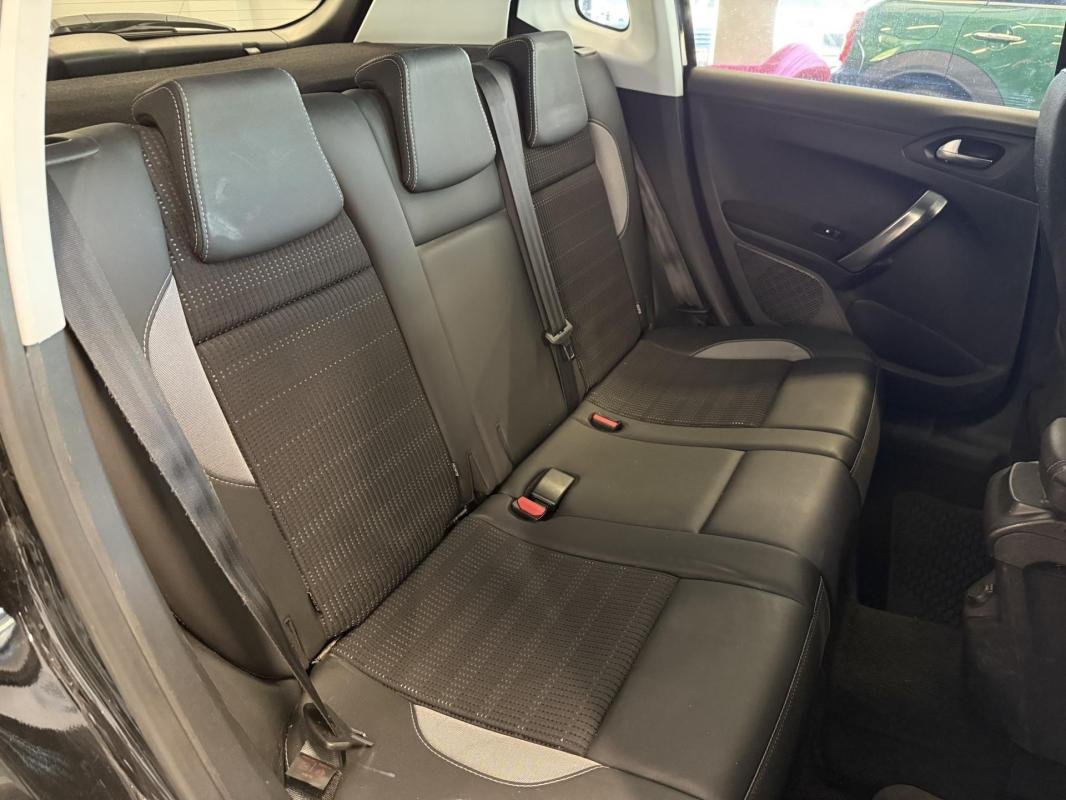 Peugeot 2008 - Photo 8