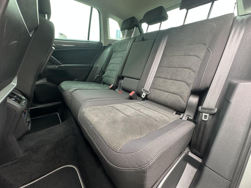 Volkswagen Tiguan - Photo 19