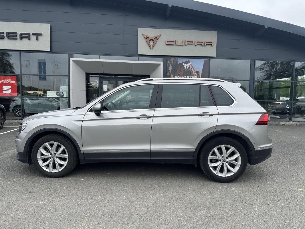 Volkswagen Tiguan - Photo 2