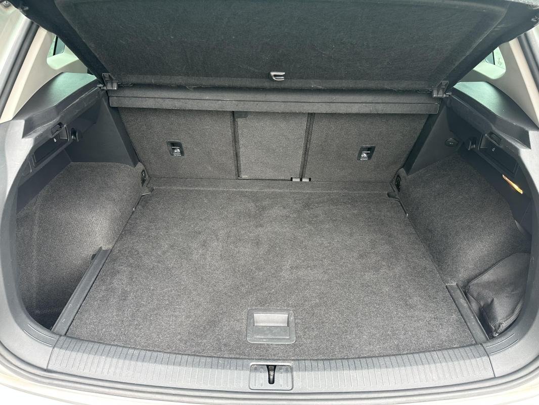 Volkswagen Tiguan - Photo 22