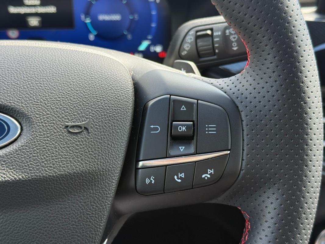 Ford Kuga - Photo 15
