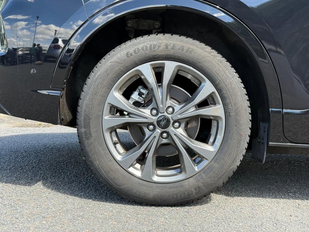 Ford Kuga - Photo 30