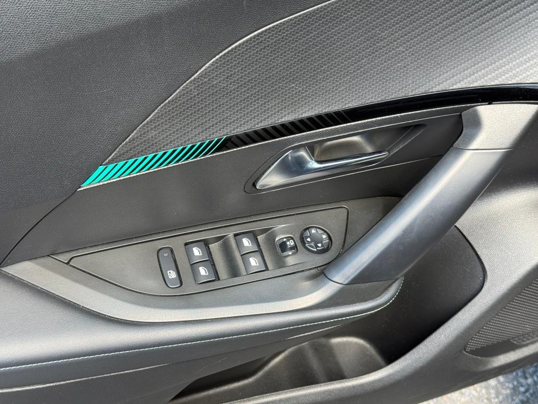 Peugeot 2008 - Photo 8