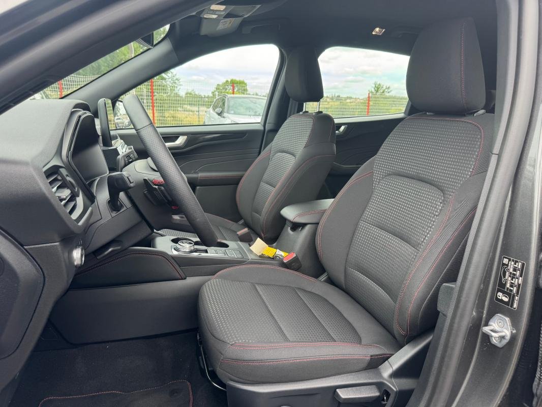 Ford Kuga - Photo 18