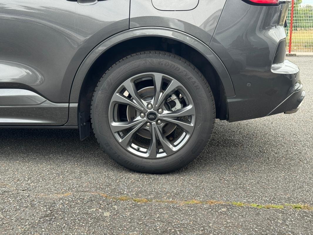 Ford Kuga - Photo 23