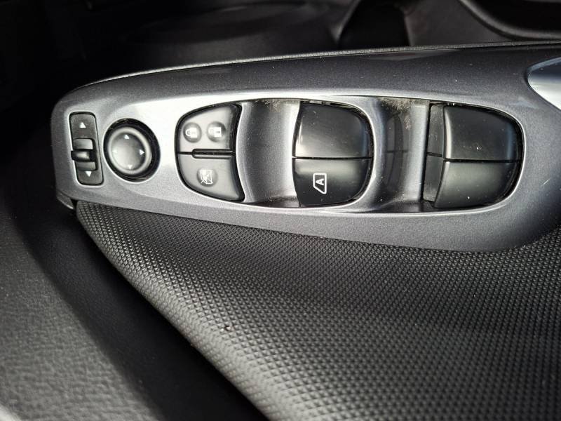 Nissan Juke - Photo 19