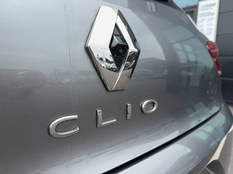 Renault Clio - Photo 17