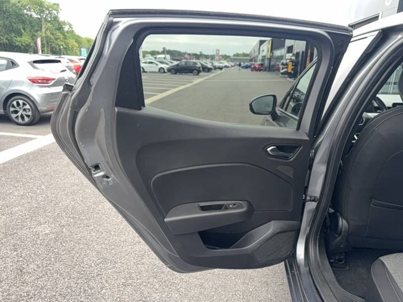 Renault Clio - Photo 23