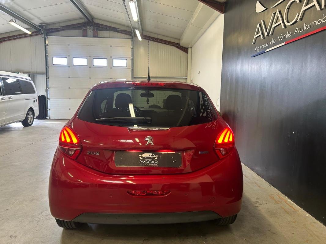 Peugeot 208 - Photo 4