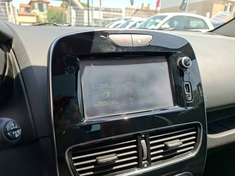 Renault Clio - Photo 21