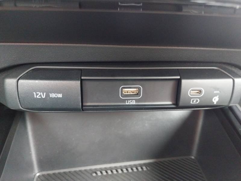 Kia Niro - Photo 25