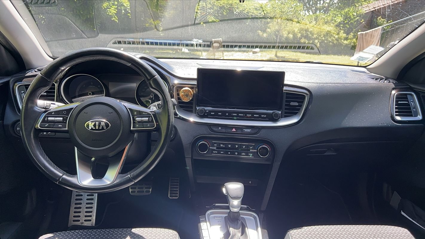 Kia Xceed - Photo 11