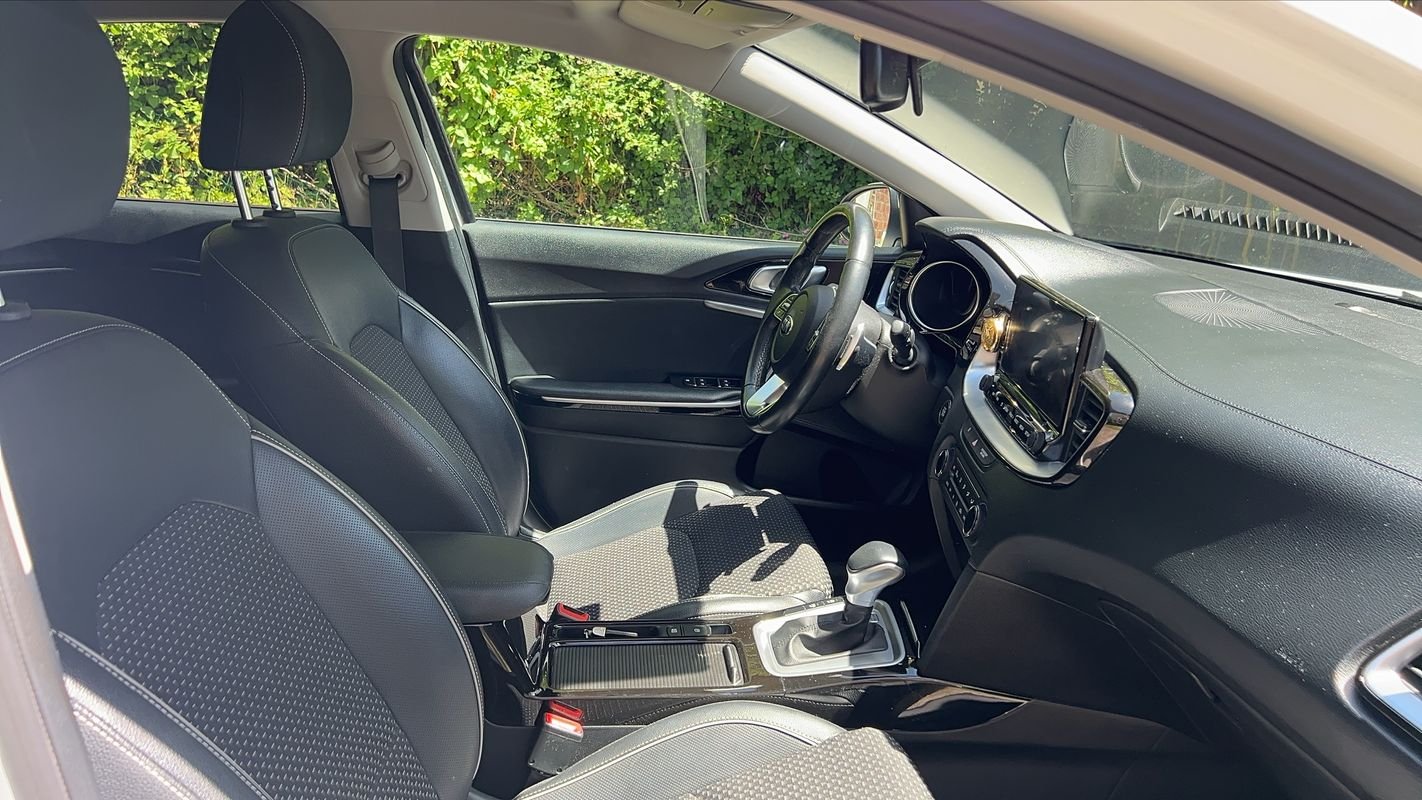 Kia Xceed - Photo 27