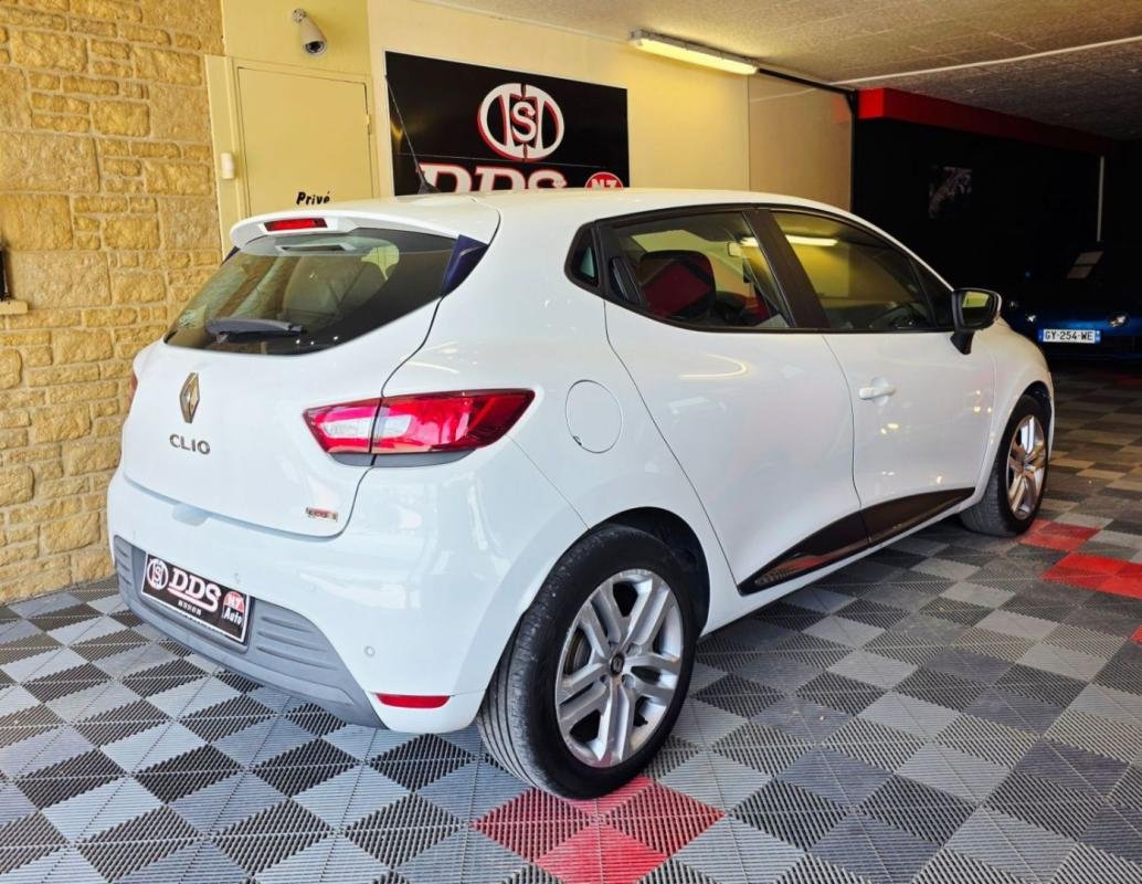 Renault Clio - Photo 11