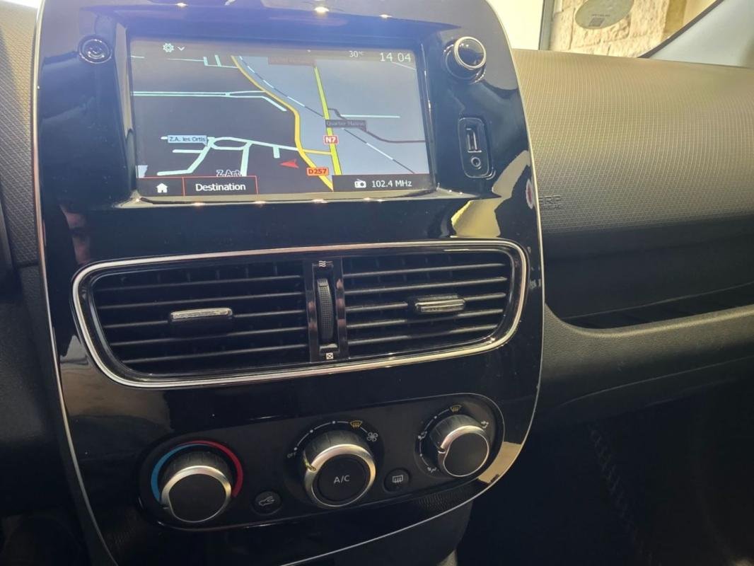 Renault Clio - Photo 20