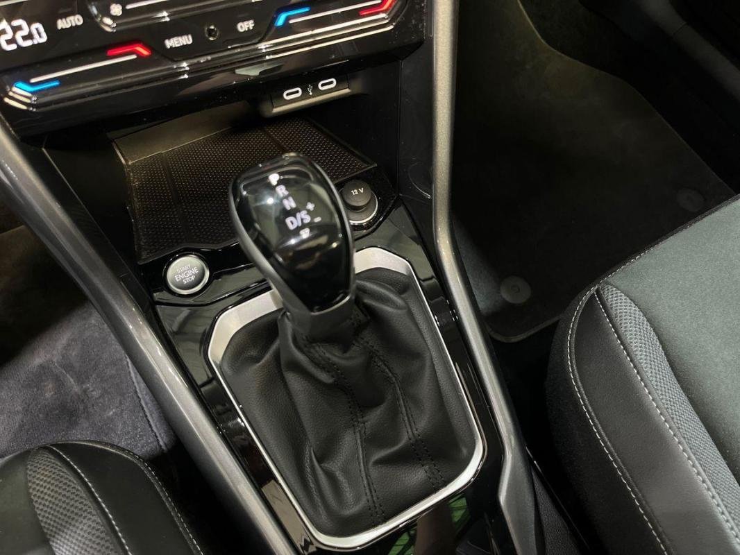 Volkswagen T-Roc - Photo 11