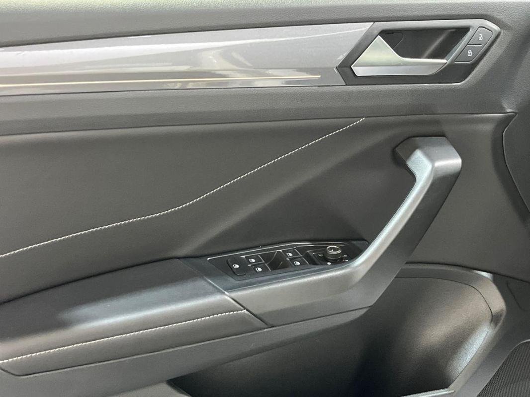 Volkswagen T-Roc - Photo 15