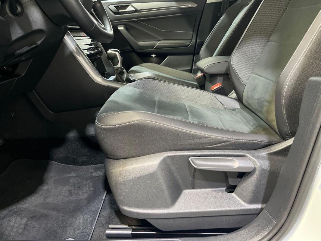Volkswagen T-Roc - Photo 14