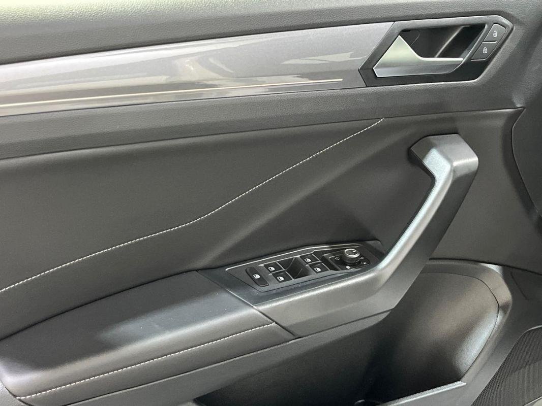 Volkswagen T-Roc - Photo 15