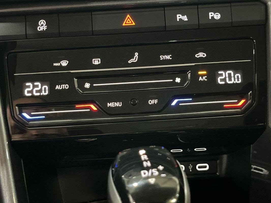 Volkswagen T-Roc - Photo 19