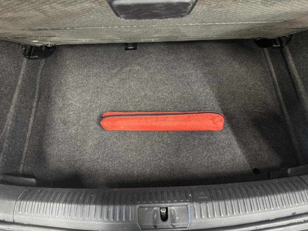 Volkswagen Polo - Photo 12